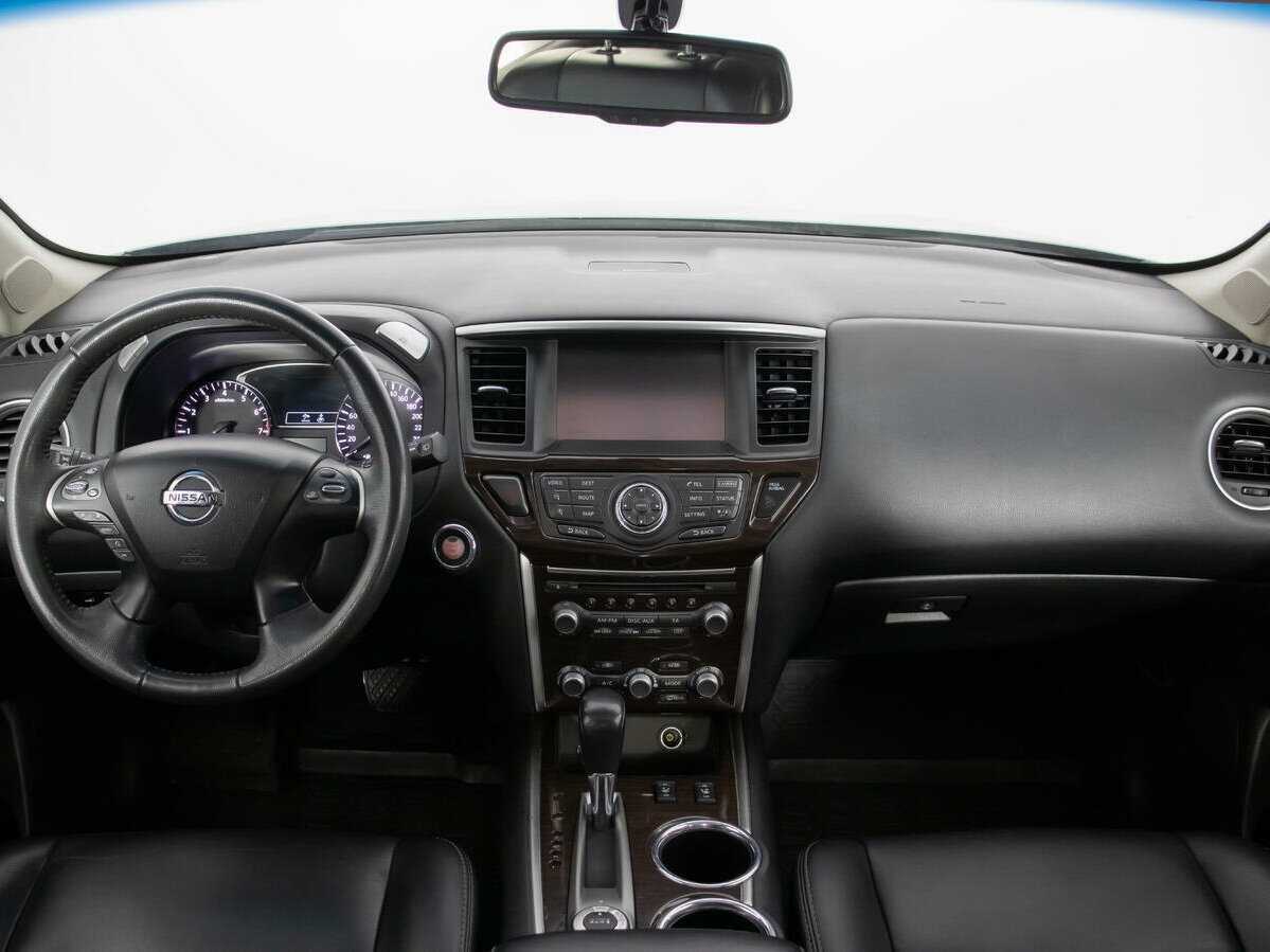 Nissan Pathfinder с пробегом — 2015 год. Фото: #13