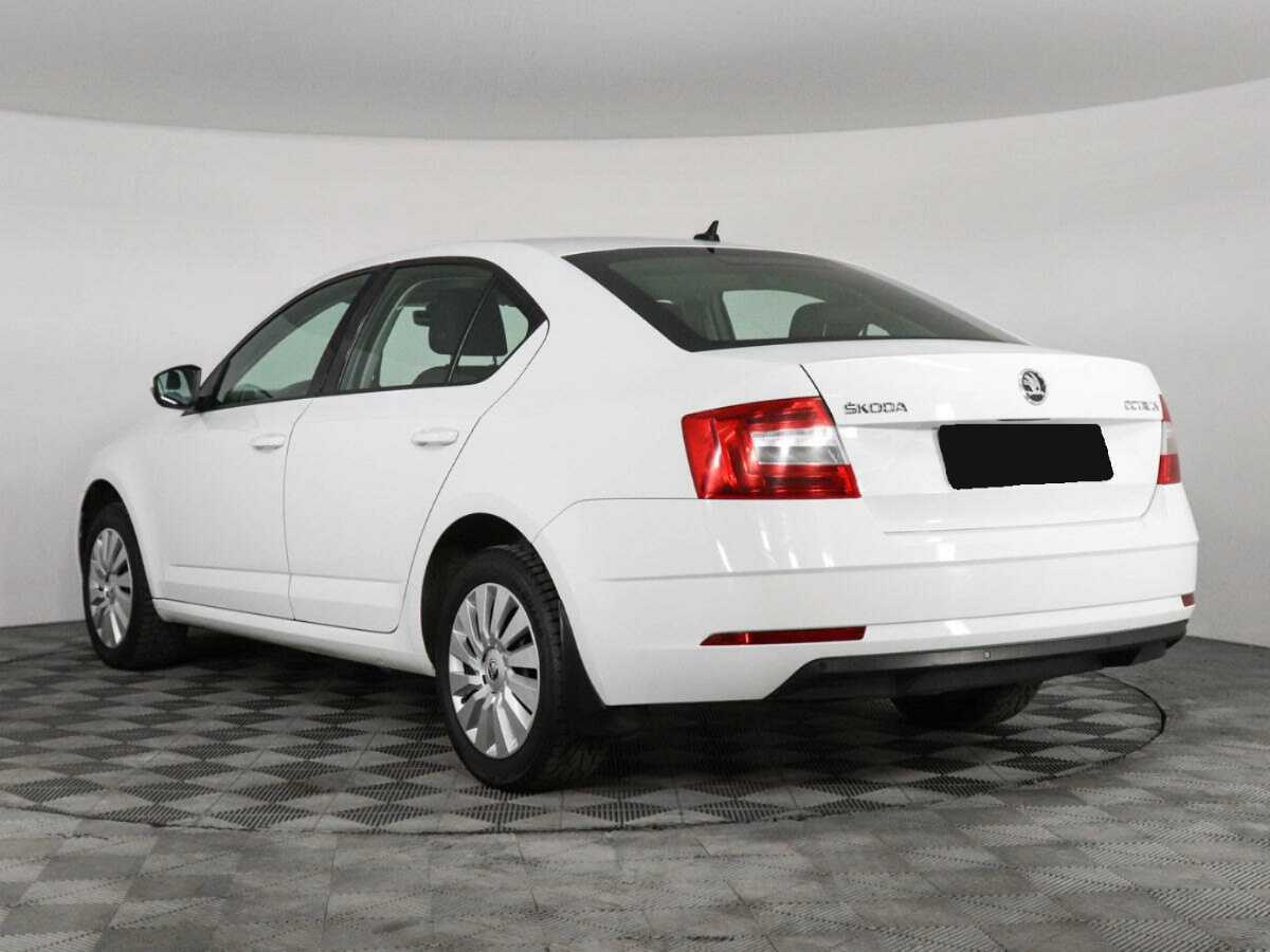 Skoda Octavia с пробегом — 2018 год. Фото: #6