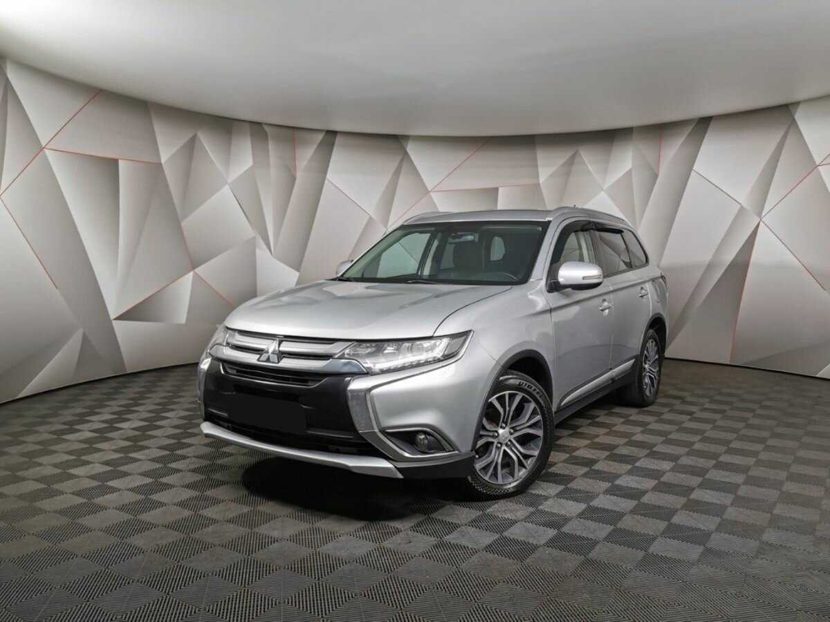 Mitsubishi Outlander с пробегом — 2016 год. Посмотреть фото
