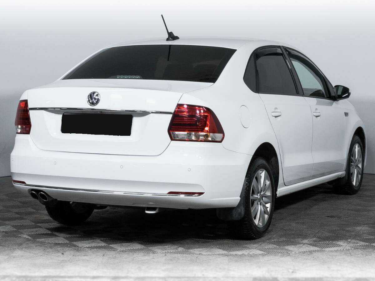 Volkswagen Polo с пробегом — 2018 год. Фото: #4