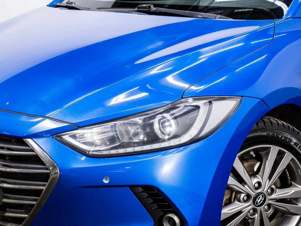 Hyundai Elantra с пробегом — 2017 год. Фото: #6