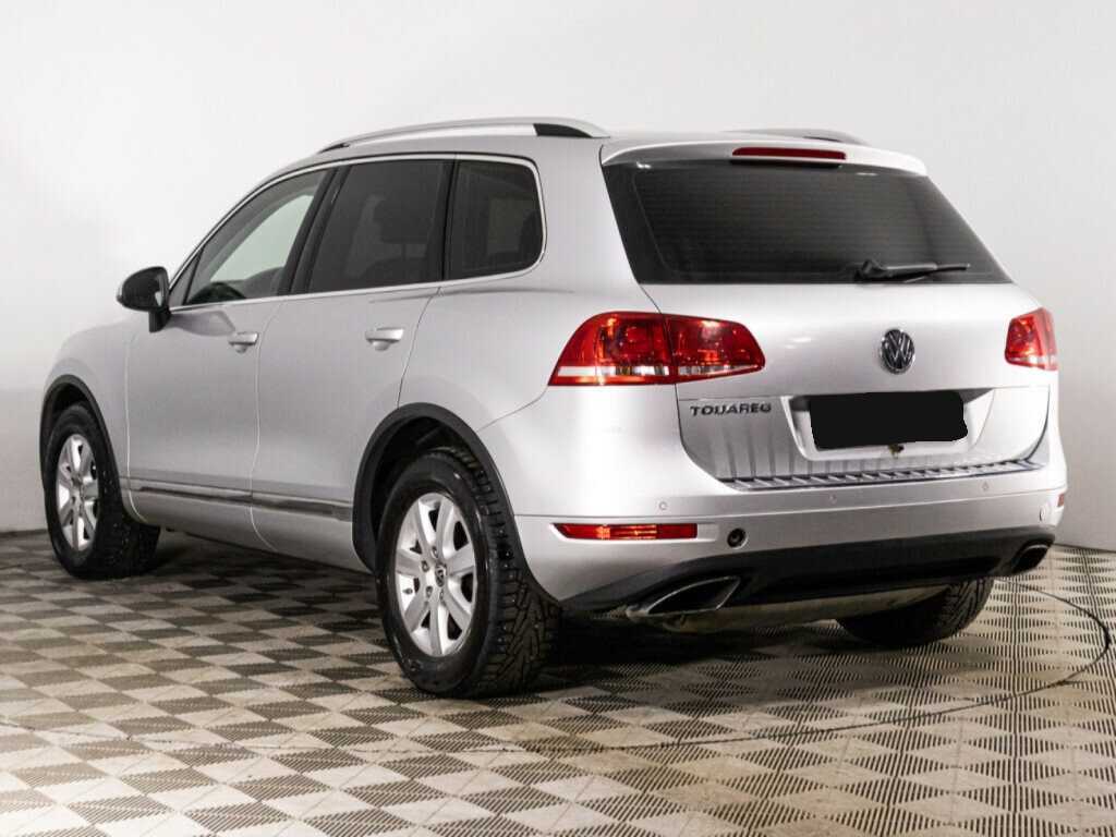 Volkswagen Touareg с пробегом — 2013 год. Фото: #6