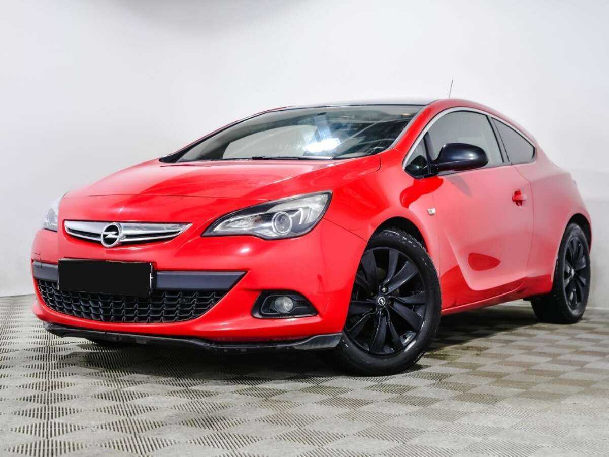 Opel Astra с пробегом — 2013 год. Фото: #0