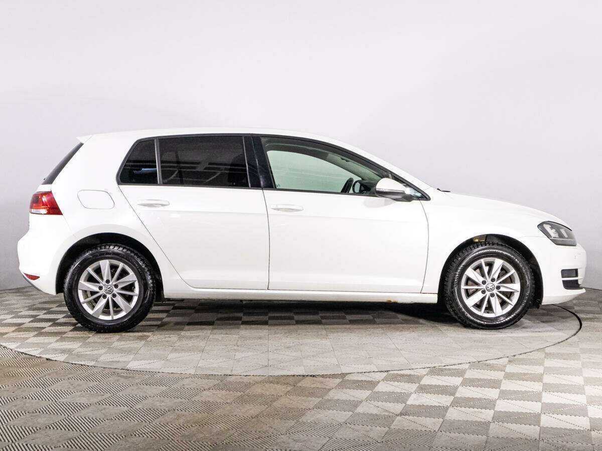 Volkswagen Golf с пробегом — 2013 год. Фото: #3