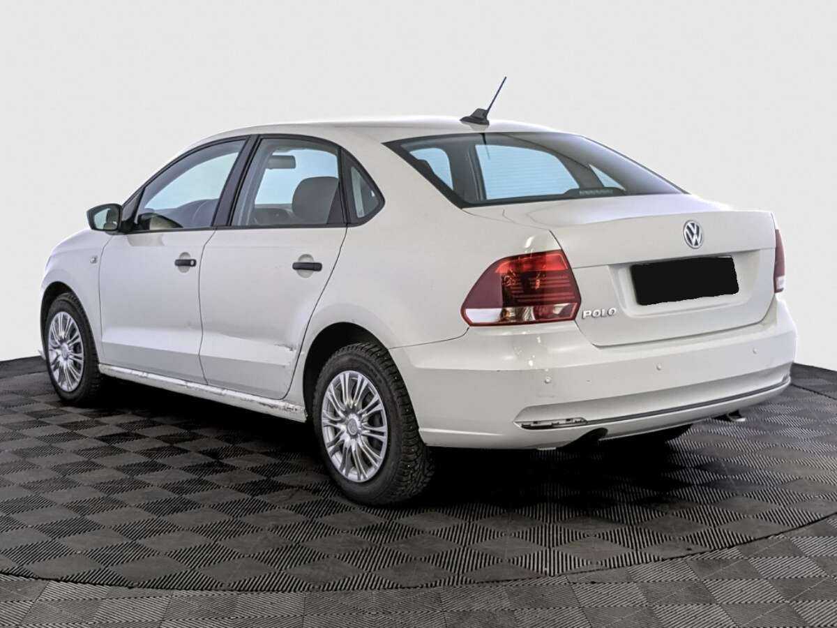 Volkswagen Polo с пробегом — 2019 год. Фото: #6