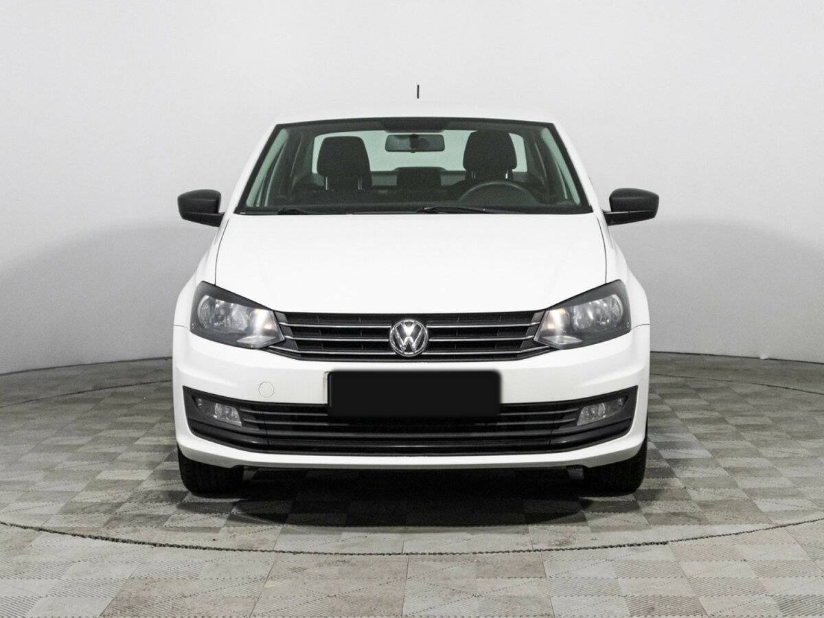Volkswagen Polo с пробегом — 2019 год. Фото: #1