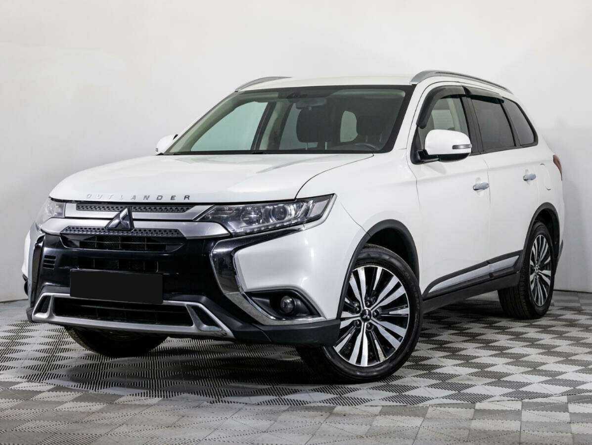 Mitsubishi Outlander с пробегом — 2018 год. Посмотреть фото