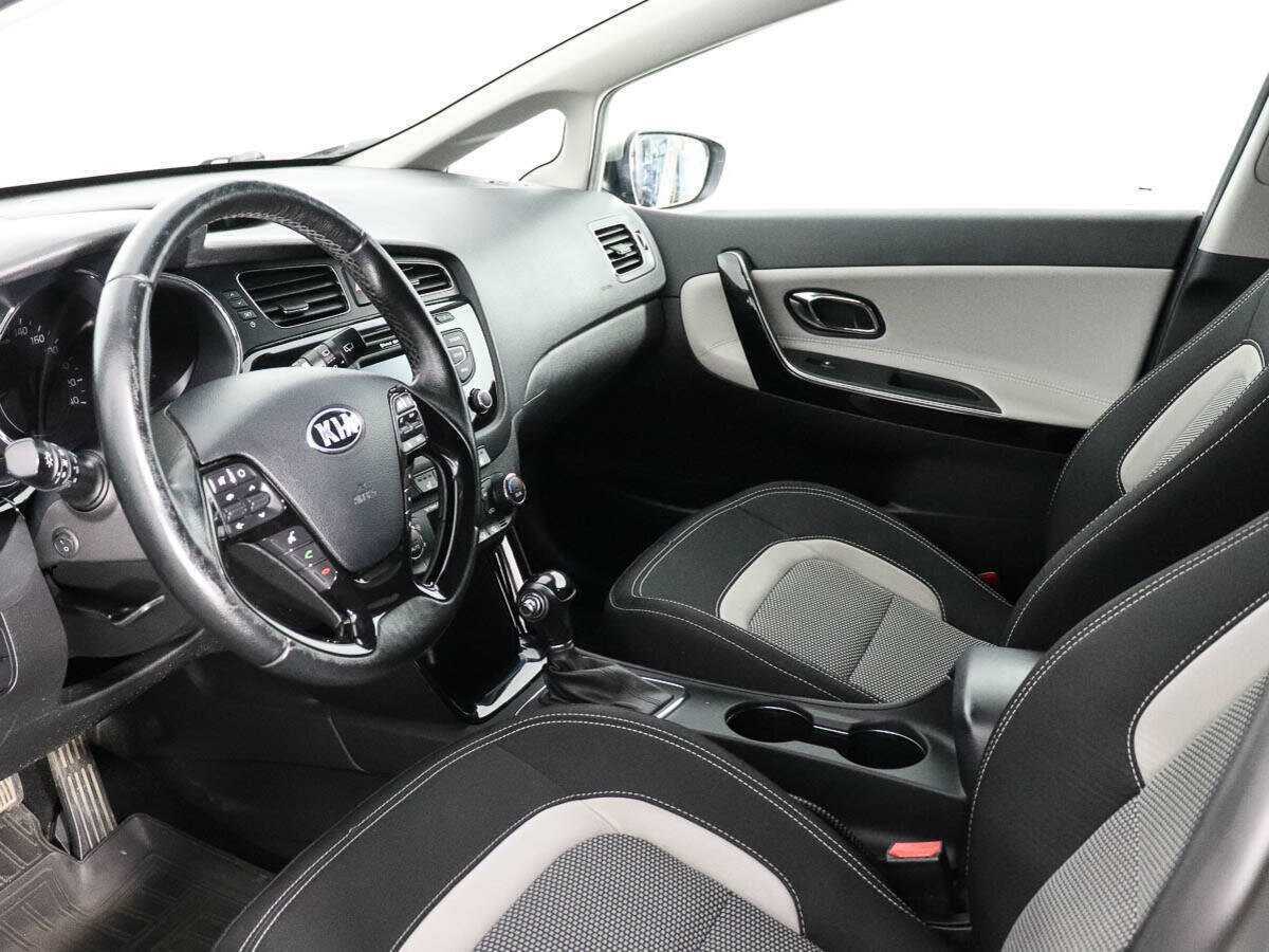 Kia Ceed с пробегом — 2014 год. Фото: #9