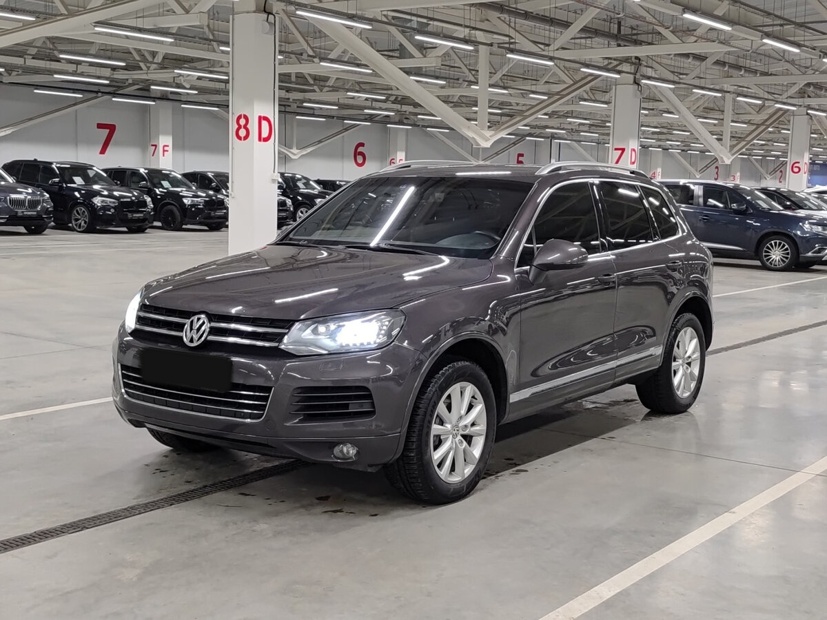 Volkswagen Touareg с пробегом — 2012 год. Фото: #0