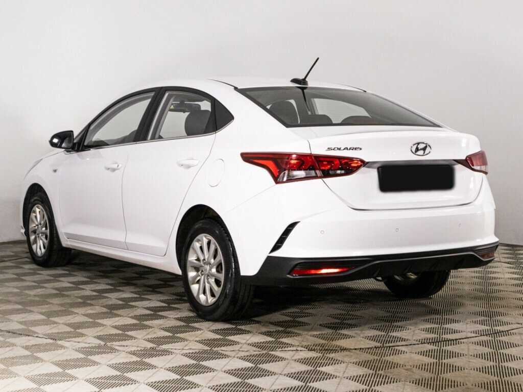Hyundai Solaris с пробегом — 2021 год. Фото: #6