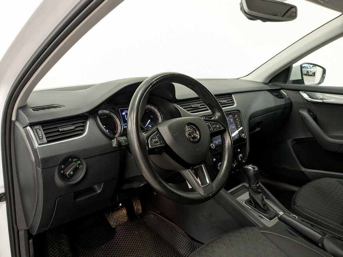 Skoda Octavia с пробегом — 2017 год. Фото: #15