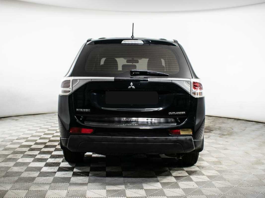 Mitsubishi Outlander с пробегом — 2013 год. Фото: #5