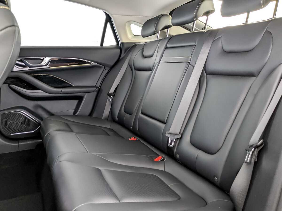 FAW Bestune B70 с пробегом — 2023 год. Фото: #9