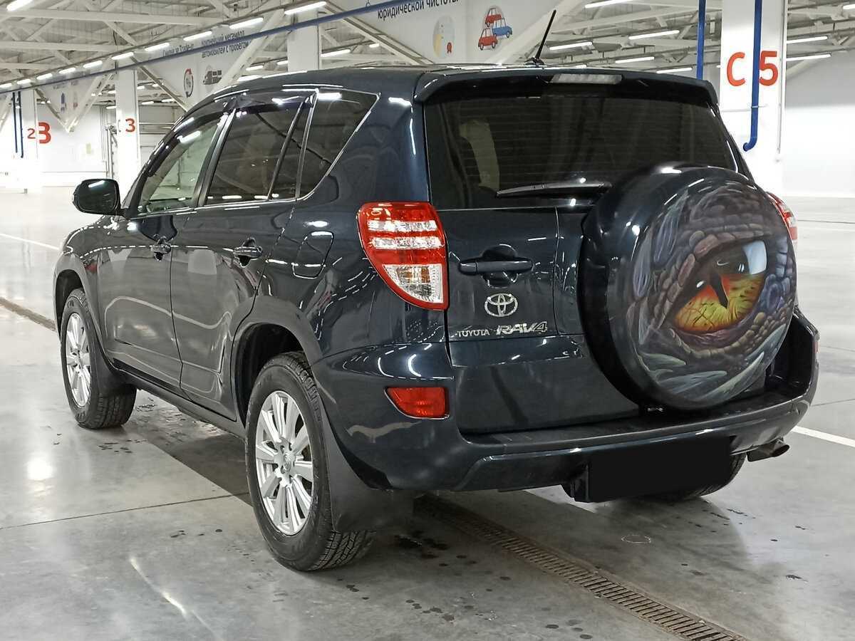 Toyota RAV4 с пробегом — 2012 год. Фото: #6