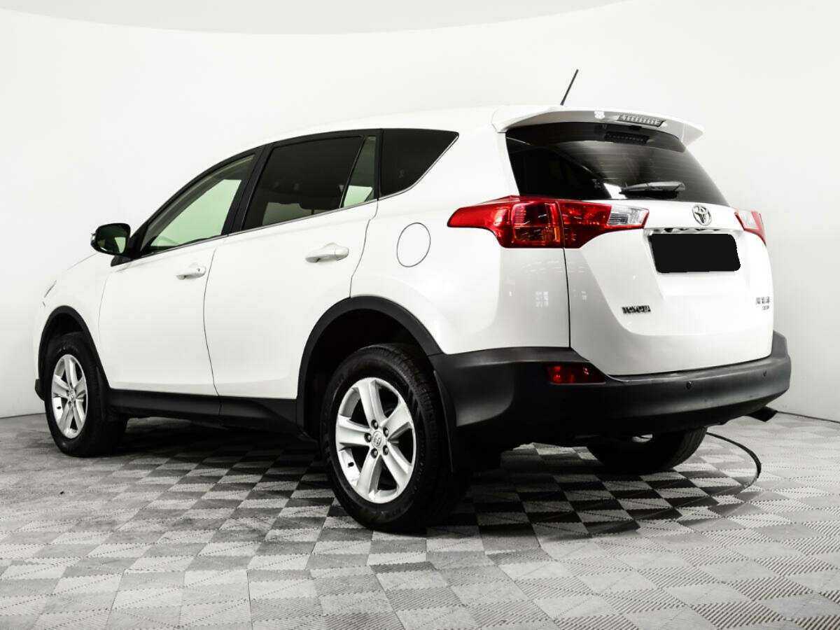 Toyota RAV4 с пробегом — 2013 год. Фото: #6
