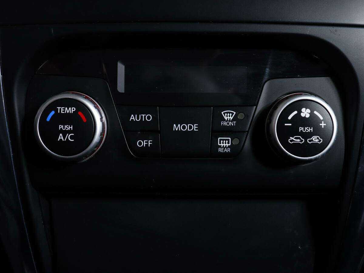 Suzuki SX4 с пробегом — 2013 год. Фото: #15