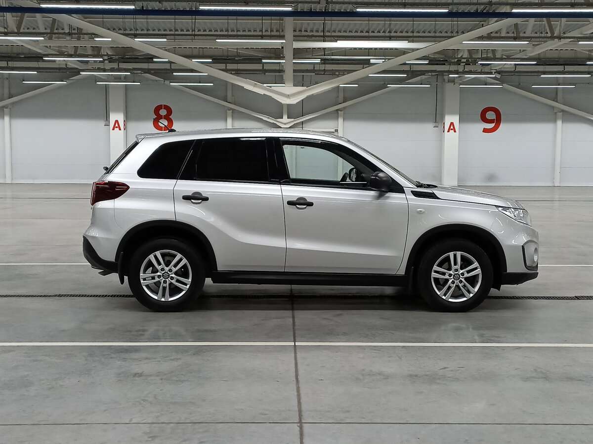 Suzuki Vitara с пробегом — 2021 год. Фото: #3