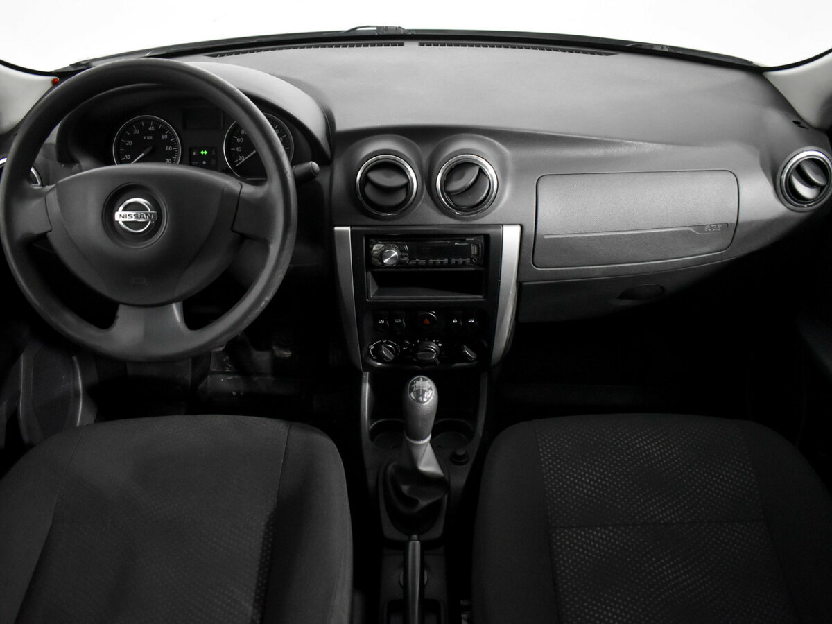 Nissan Almera с пробегом — 2013 год. Фото: #11