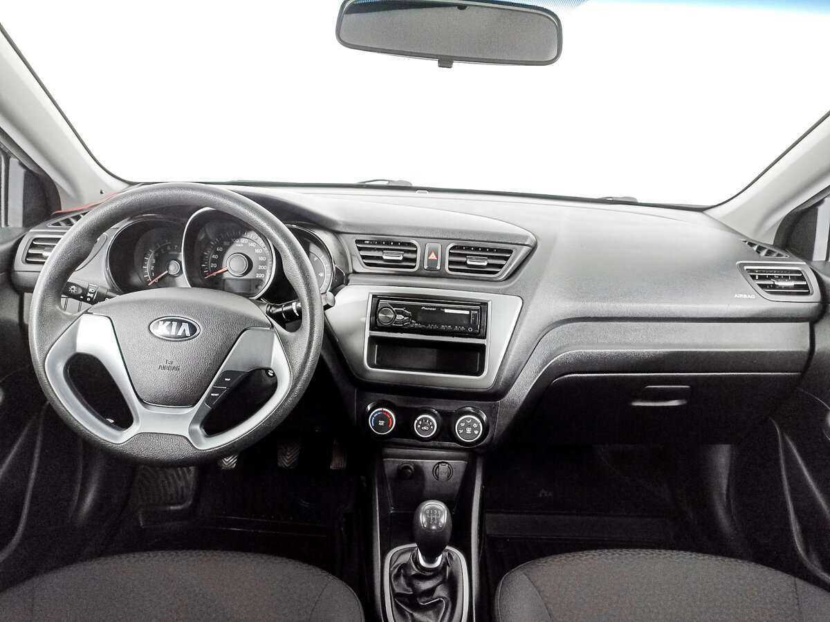 Kia Rio с пробегом — 2016 год. Фото: #9