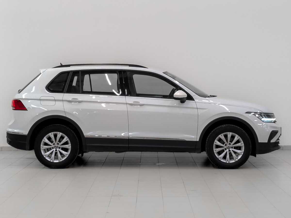 Volkswagen Tiguan с пробегом — 2021 год. Фото: #3