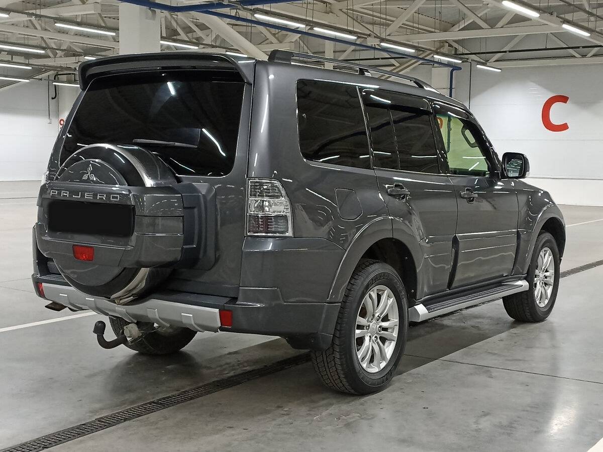 Mitsubishi Pajero с пробегом — 2012 год. Фото: #4