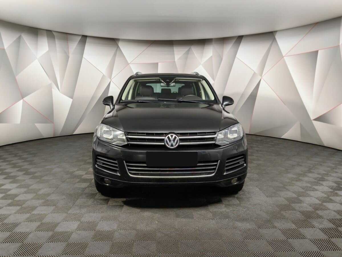 Volkswagen Touareg с пробегом — 2013 год. Фото: #6