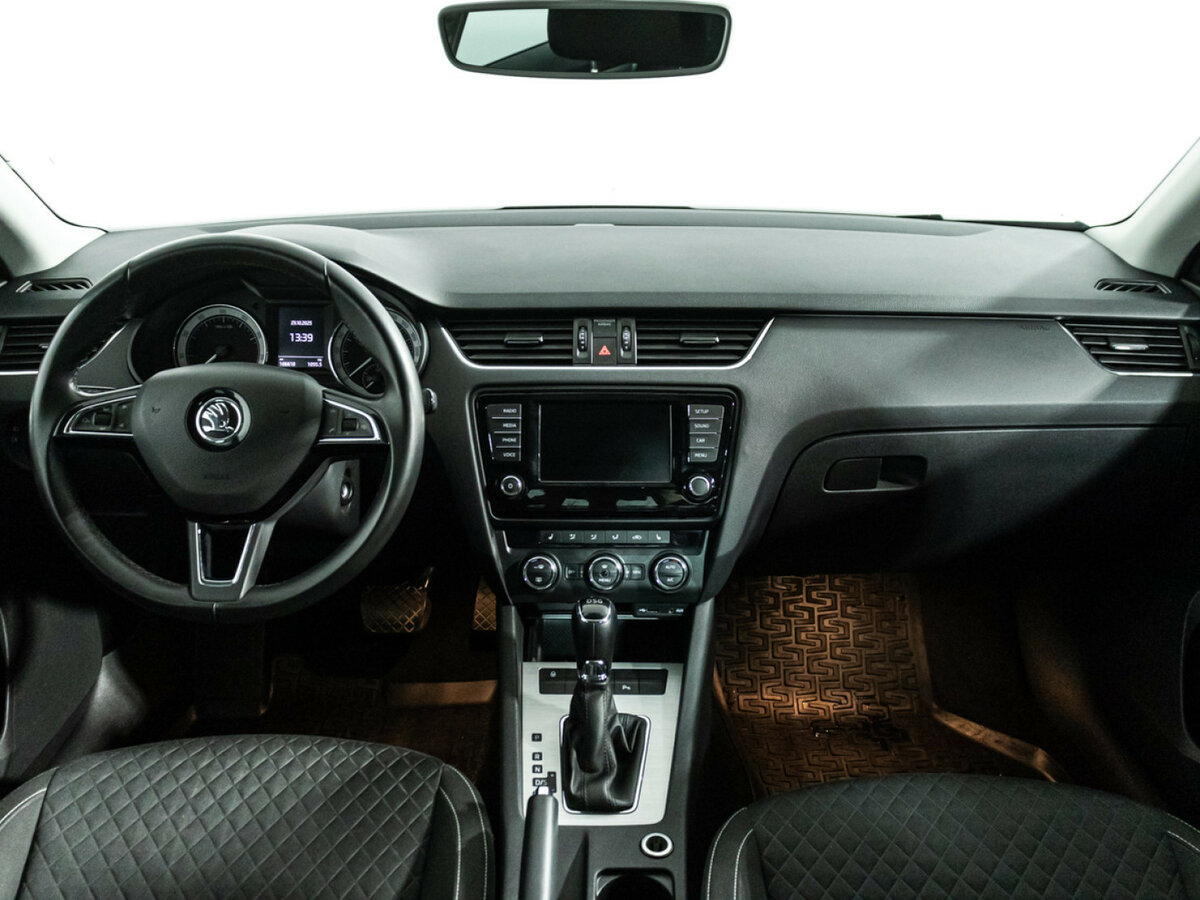 Skoda Octavia с пробегом — 2016 год. Фото: #12