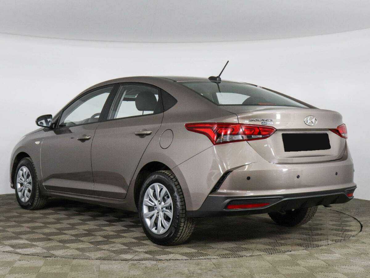 Hyundai Solaris с пробегом — 2021 год. Фото: #4