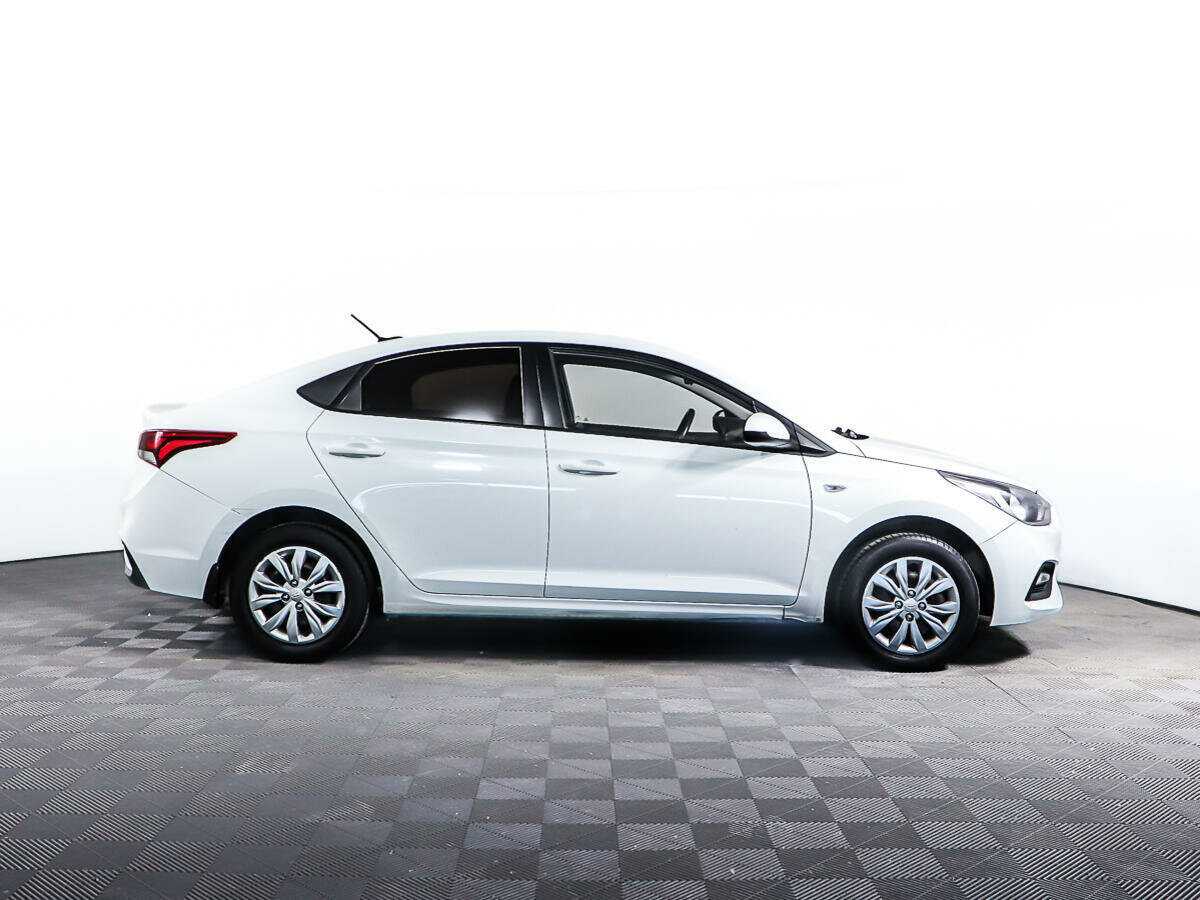 Hyundai Solaris с пробегом — 2018 год. Фото: #3