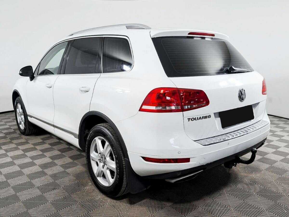 Volkswagen Touareg с пробегом — 2012 год. Фото: #5