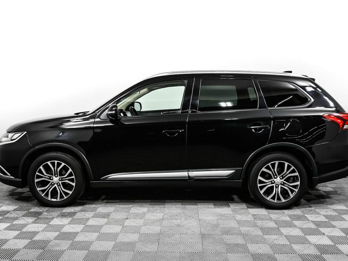 Mitsubishi Outlander с пробегом — 2018 год. Фото: #7