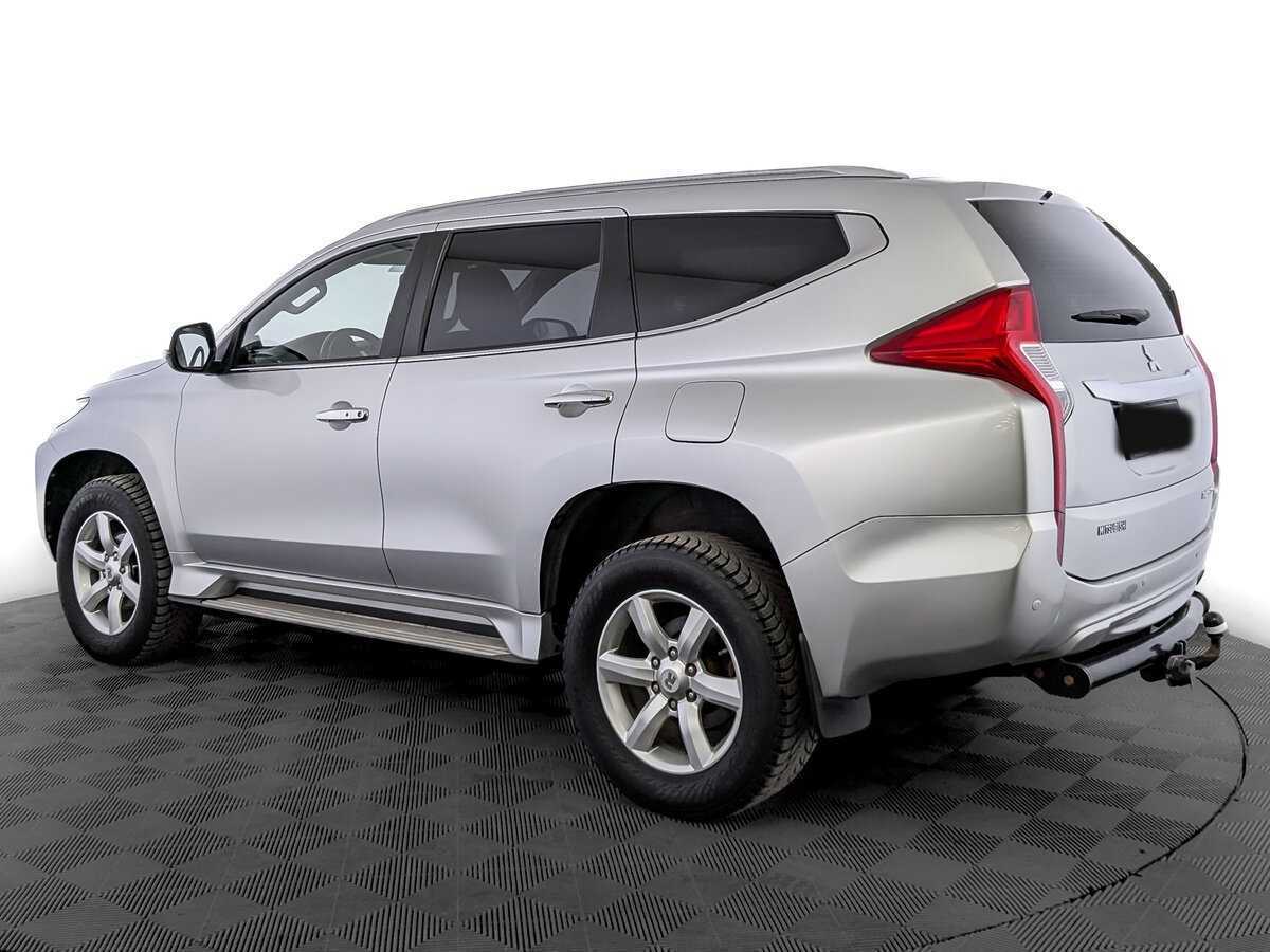 Mitsubishi Pajero Sport с пробегом — 2018 год. Фото: #6