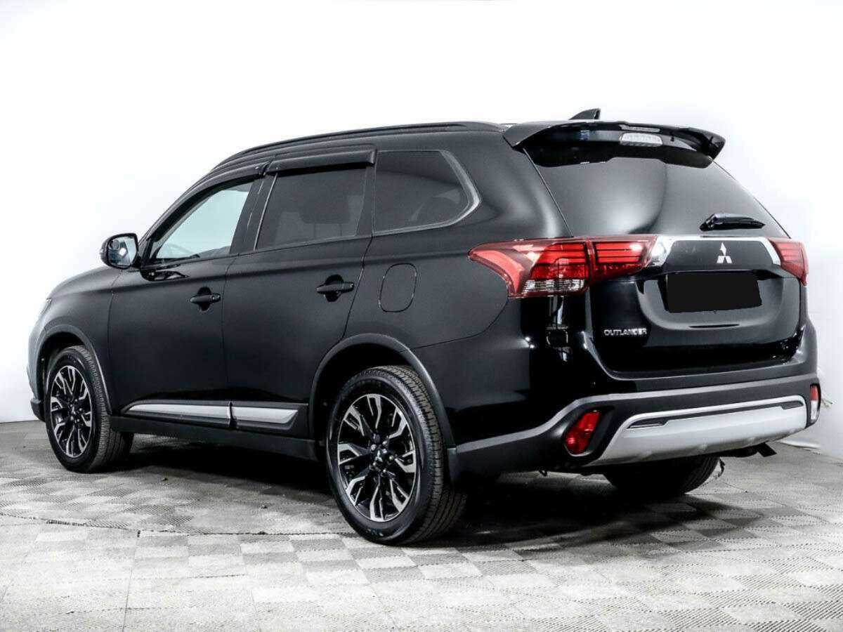 Mitsubishi Outlander с пробегом — 2022 год. Фото: #5