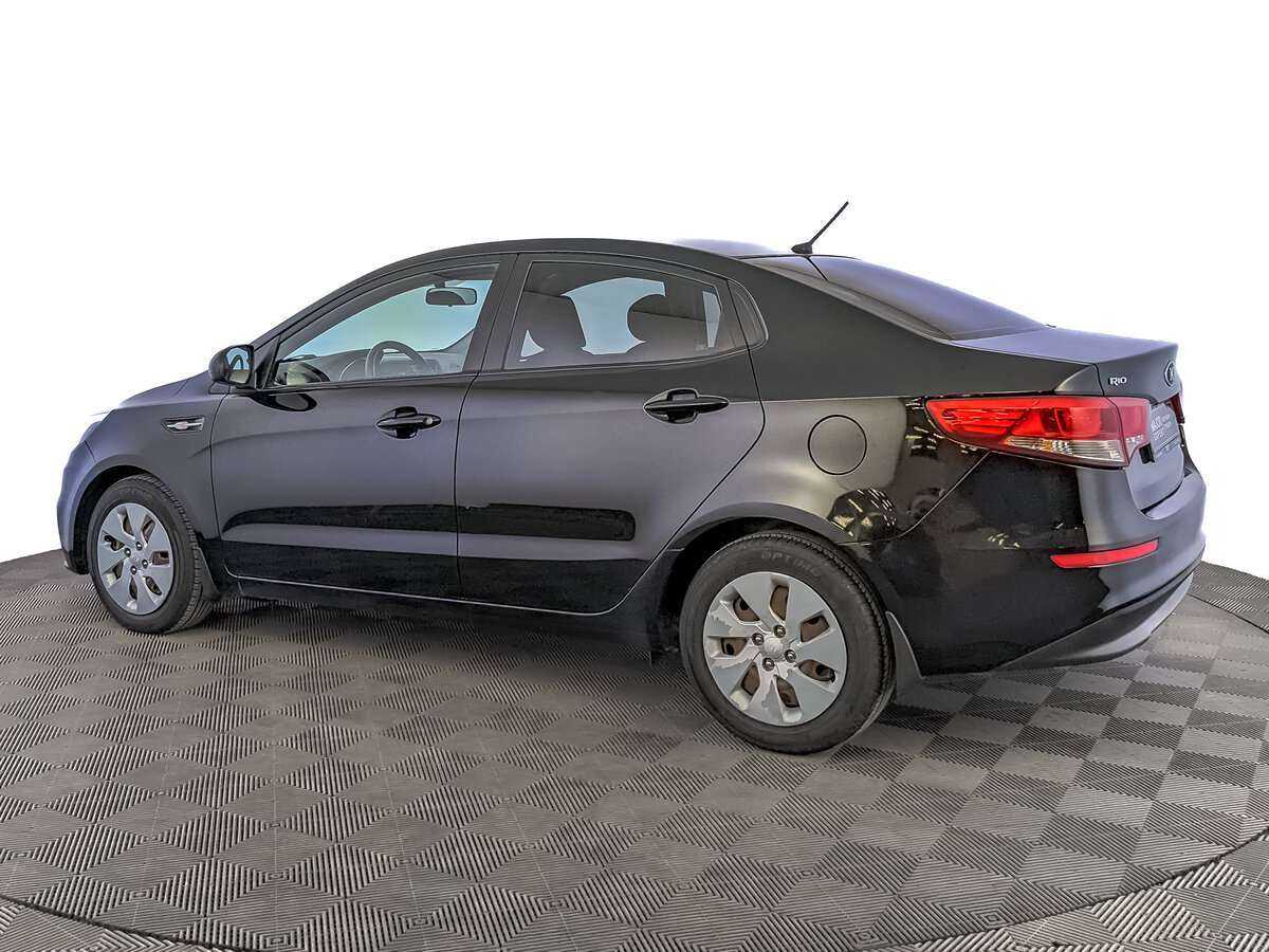 Kia Rio с пробегом — 2016 год. Фото: #6