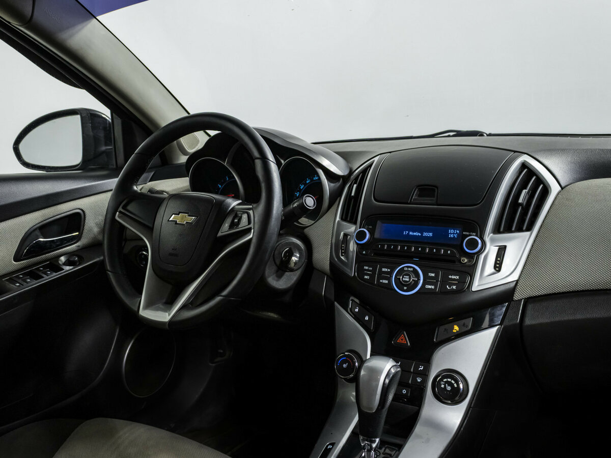 Chevrolet Cruze с пробегом — 2013 год. Фото: #6