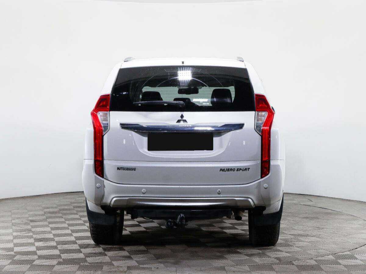 Mitsubishi Pajero Sport с пробегом — 2019 год. Фото: #4