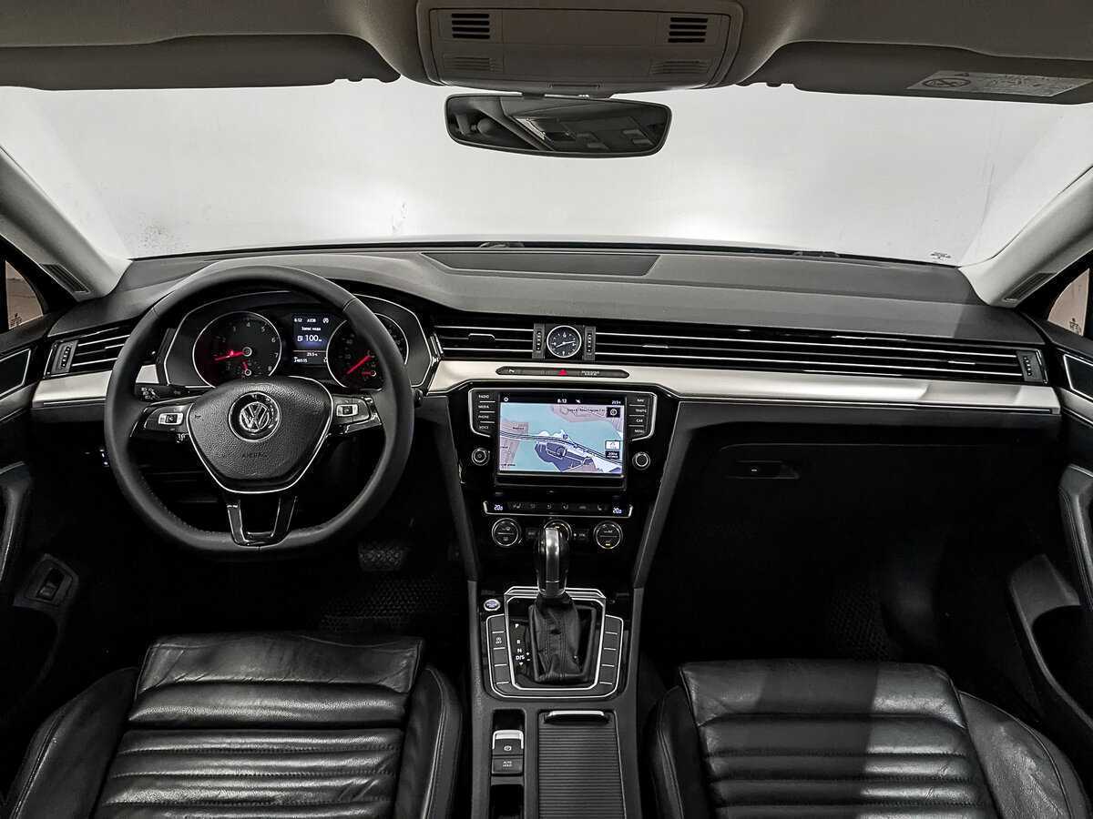Volkswagen Passat с пробегом — 2015 год. Фото: #13