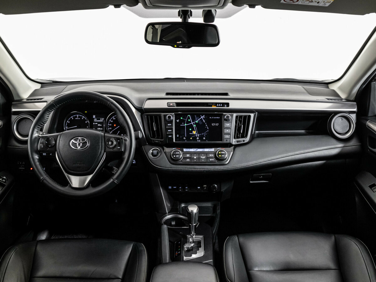 Toyota RAV4 с пробегом — 2019 год. Фото: #8