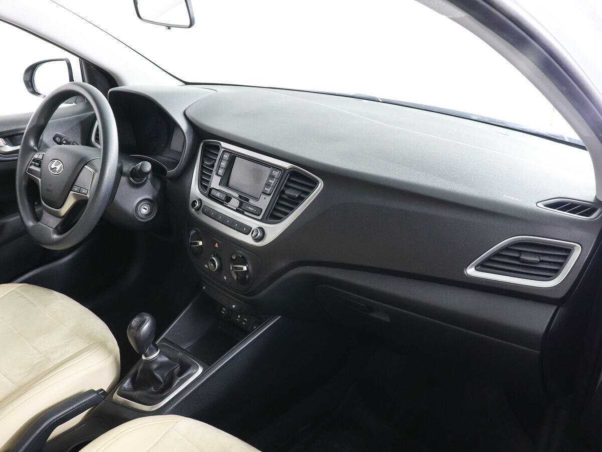 Hyundai Solaris с пробегом — 2017 год. Фото: #9