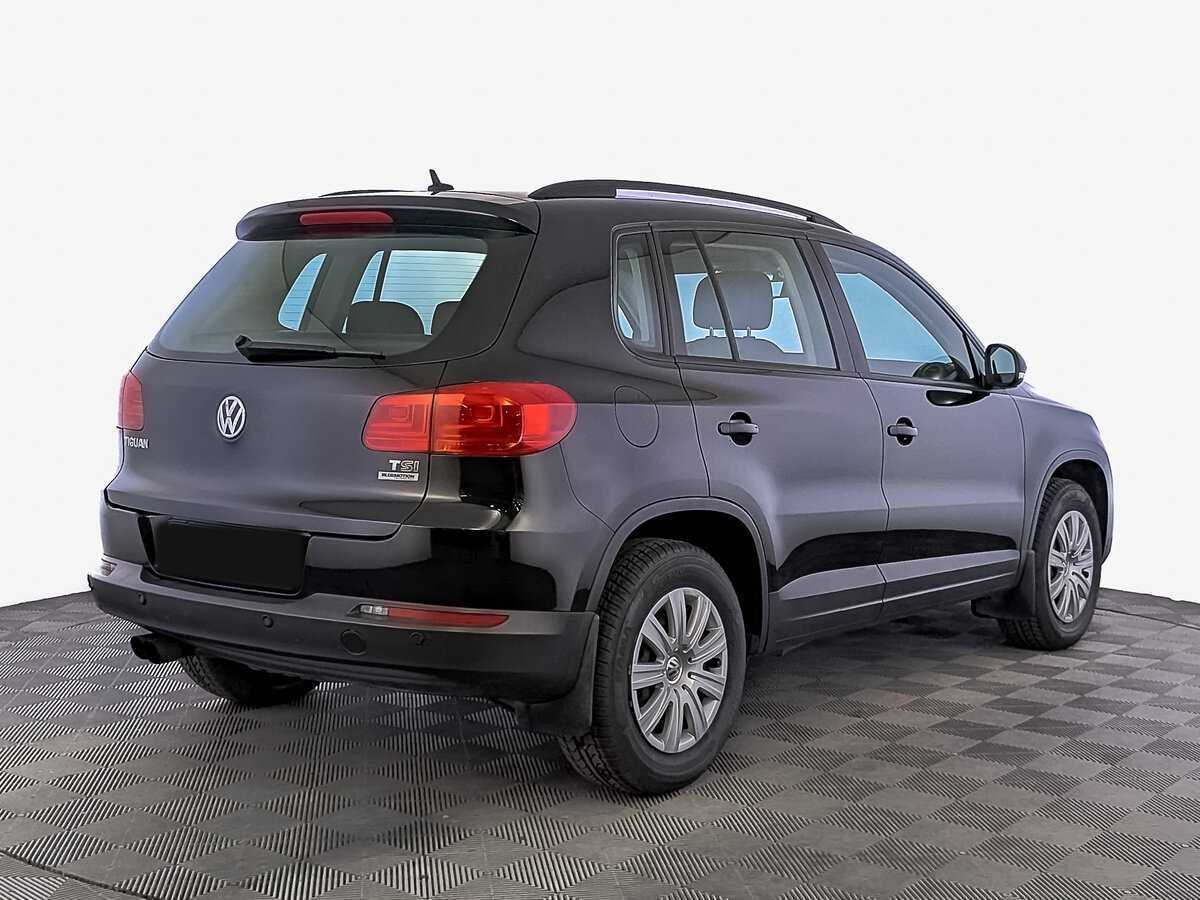 Volkswagen Tiguan с пробегом — 2015 год. Фото: #4