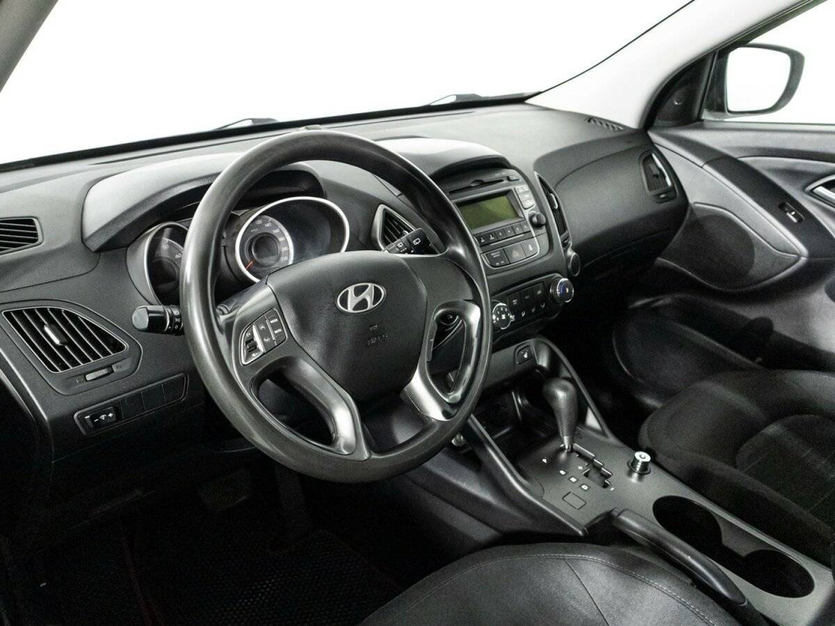Hyundai ix35 с пробегом — 2013 год. Фото: #10