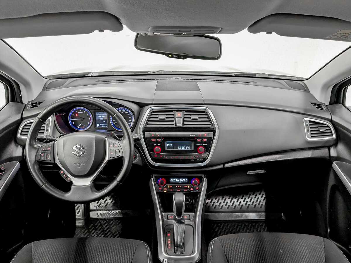 Suzuki SX4 с пробегом — 2017 год. Фото: #13