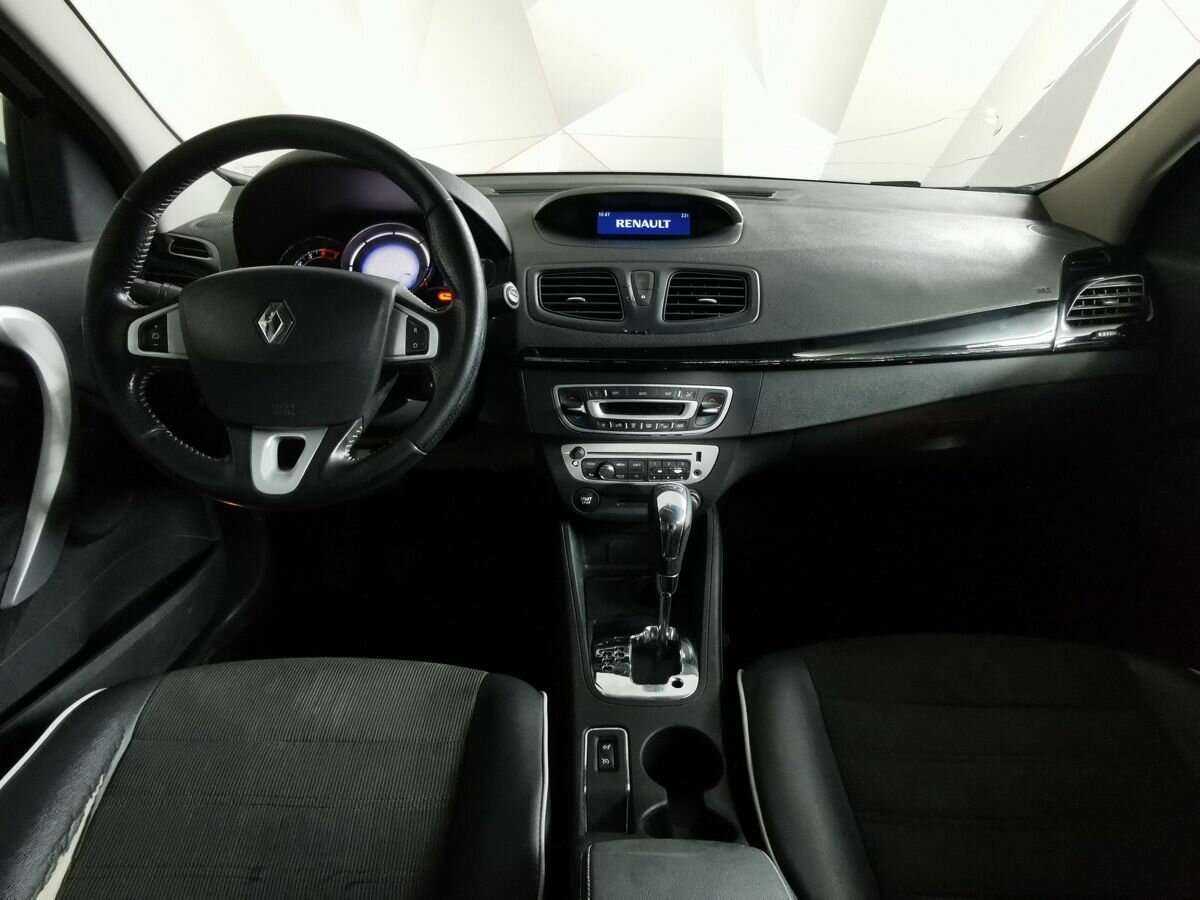 Renault Fluence с пробегом — 2012 год. Фото: #9