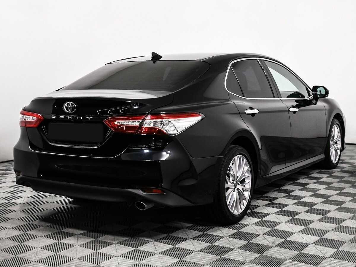 Toyota Camry с пробегом — 2018 год. Фото: #4