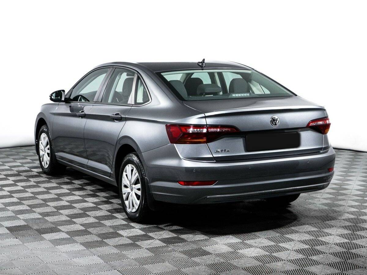 Volkswagen Jetta с пробегом — 2020 год. Фото: #6