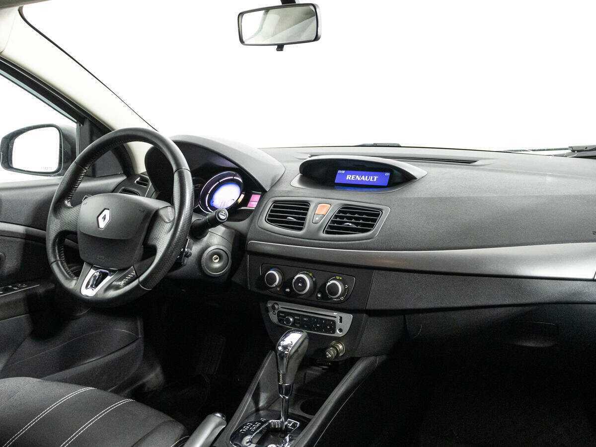 Renault Fluence с пробегом — 2014 год. Фото: #8
