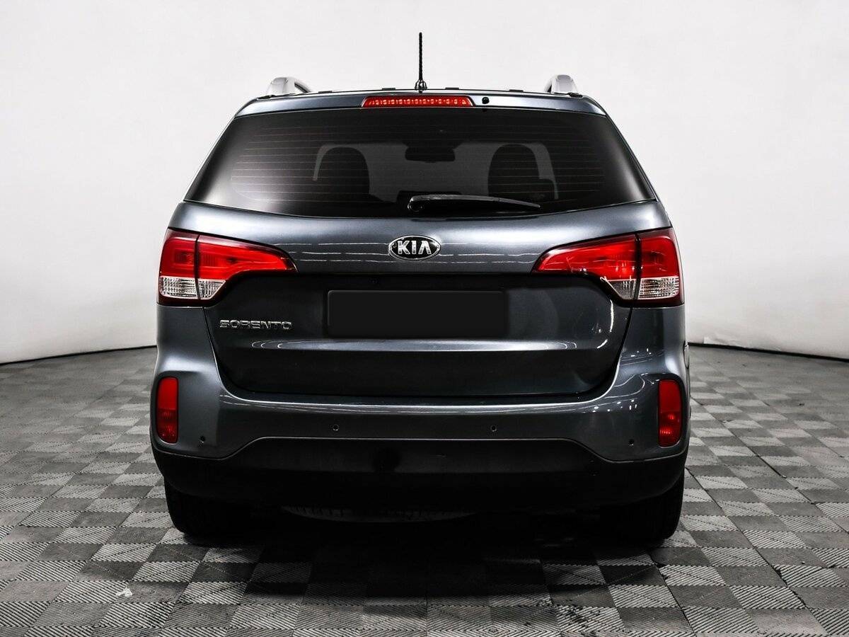 Kia Sorento с пробегом — 2013 год. Фото: #5