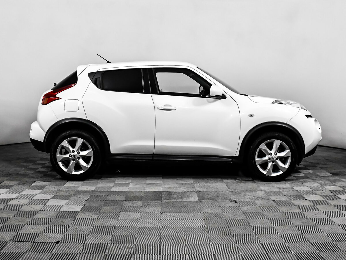 Nissan Juke с пробегом — 2012 год. Фото: #3