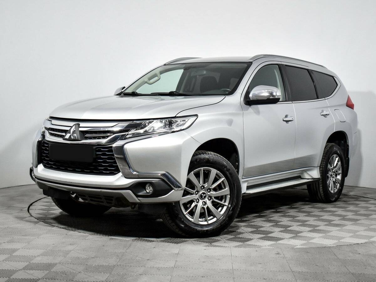 Mitsubishi Pajero Sport с пробегом — 2018 год. Посмотреть фото