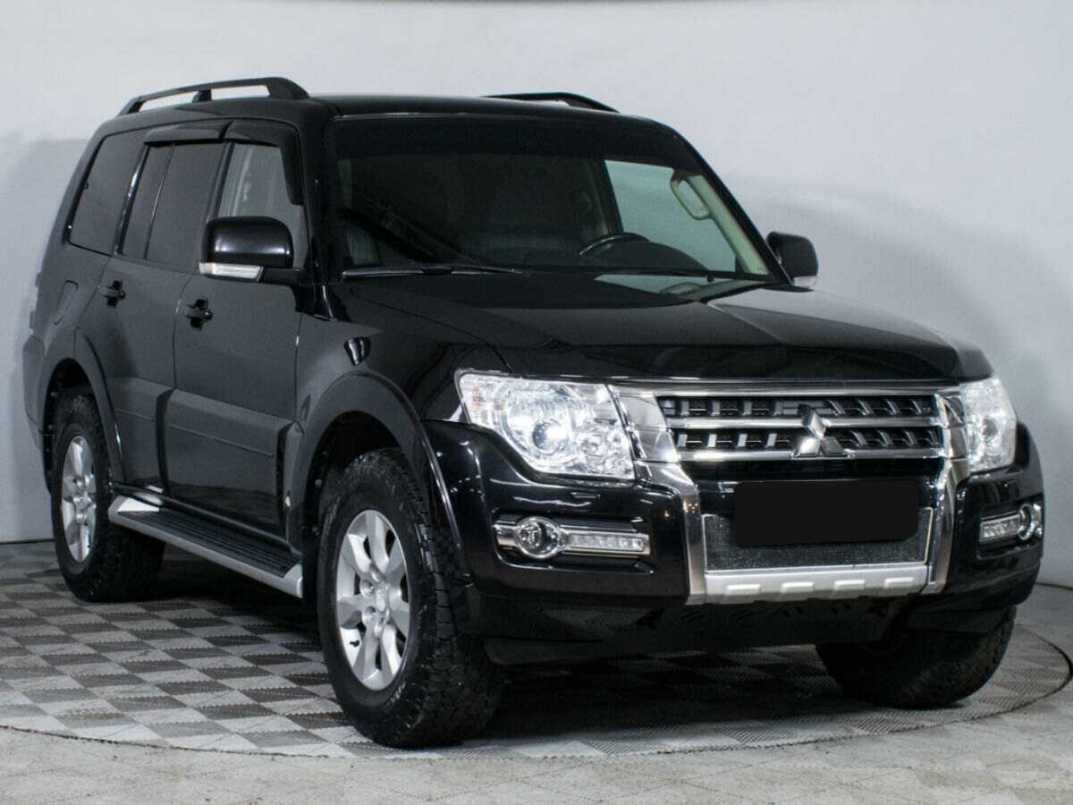 Mitsubishi Pajero с пробегом — 2014 год. Фото: #2